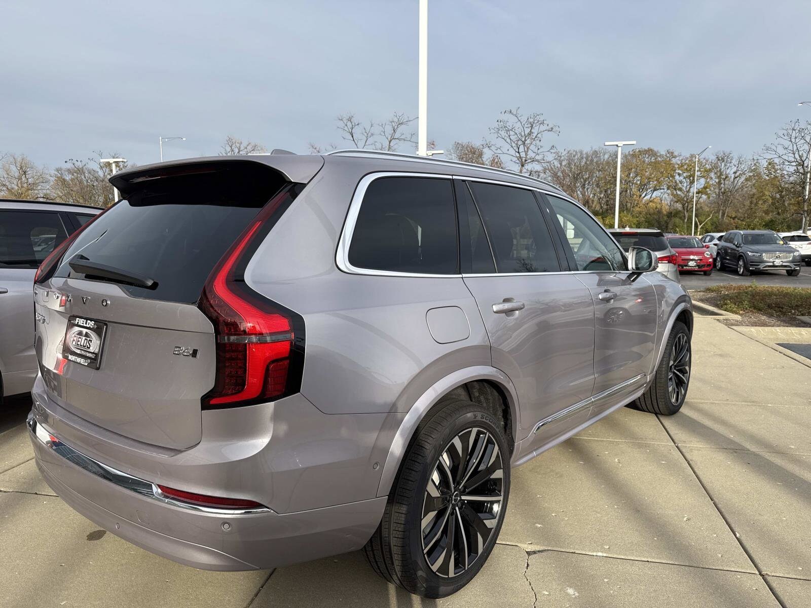 2026 Volvo XC90 Plus photo 4