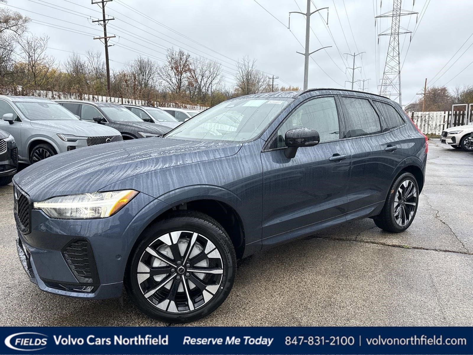 2026 Volvo XC60 Plus's photo