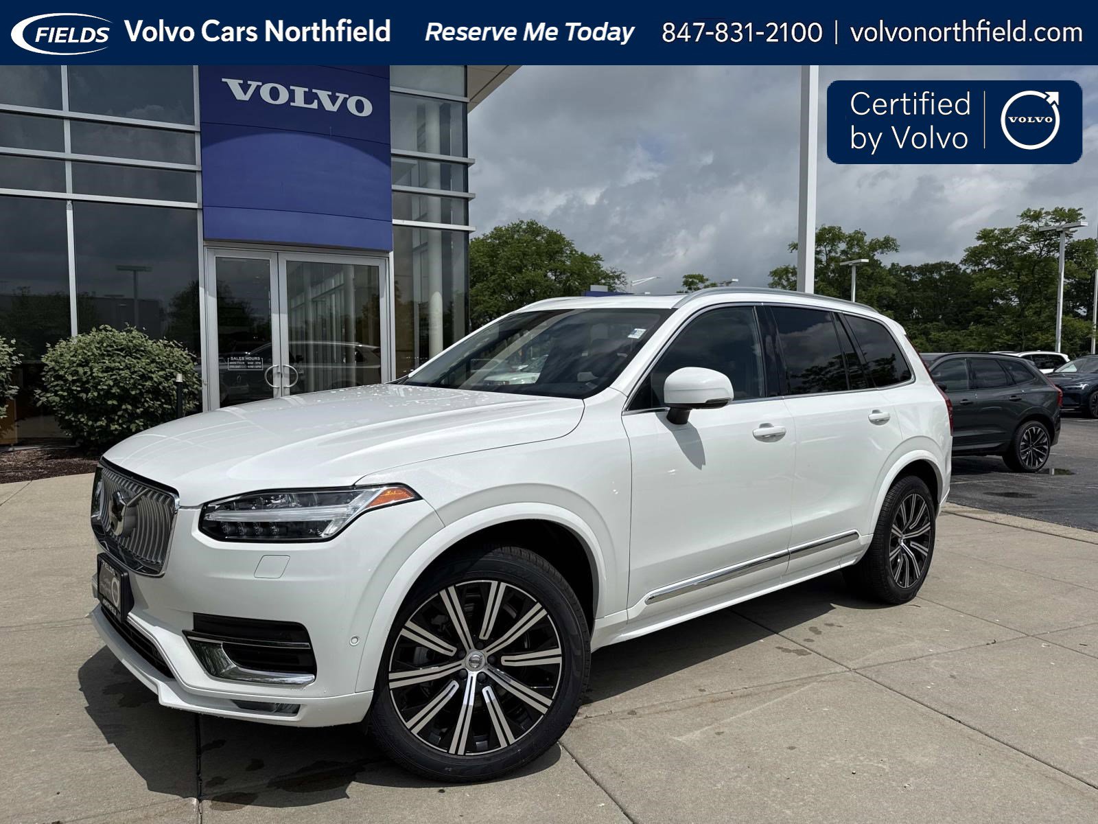 2023 Volvo XC90 SUV 