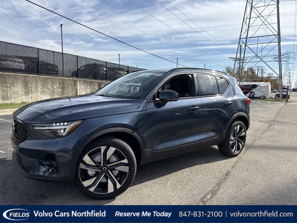 New 2026 Volvo XC40 B5 Ultra SUV