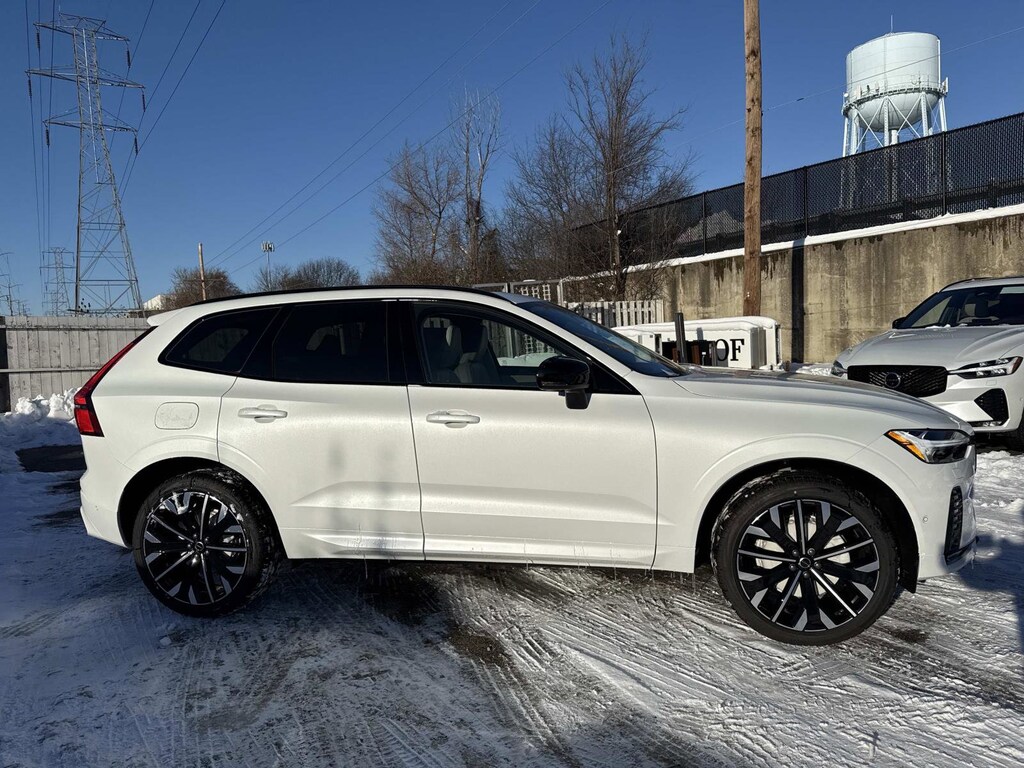 New 2026 Volvo XC60 B5 Ultra SUV
