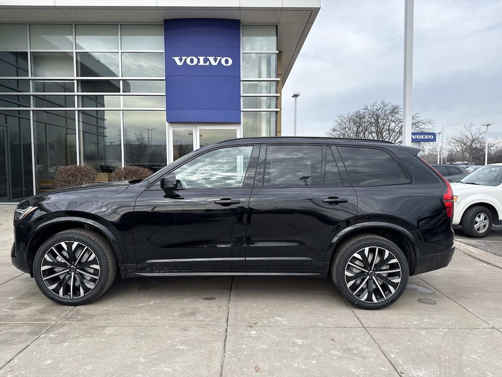 New 2026 Volvo XC90 B6 Ultra Dark Theme 6-Seater SUV