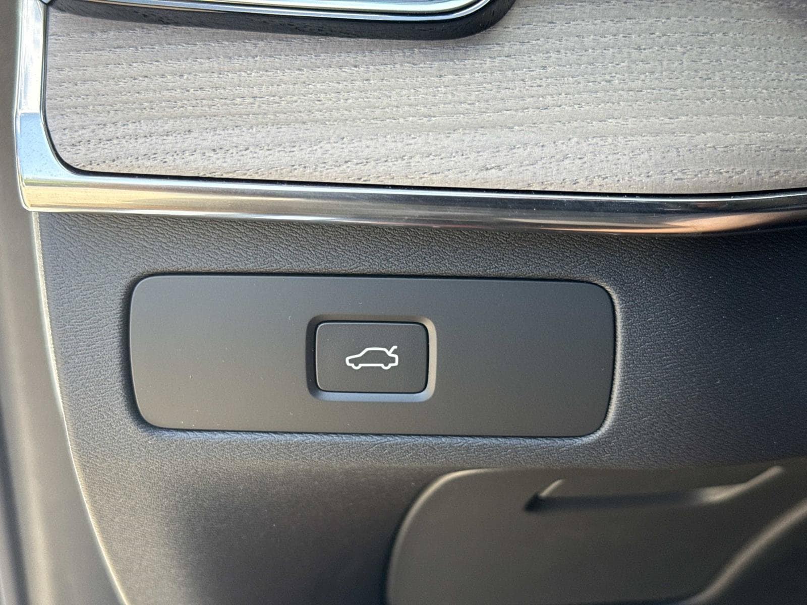 2026 Volvo XC90 Ultra - Photo 25