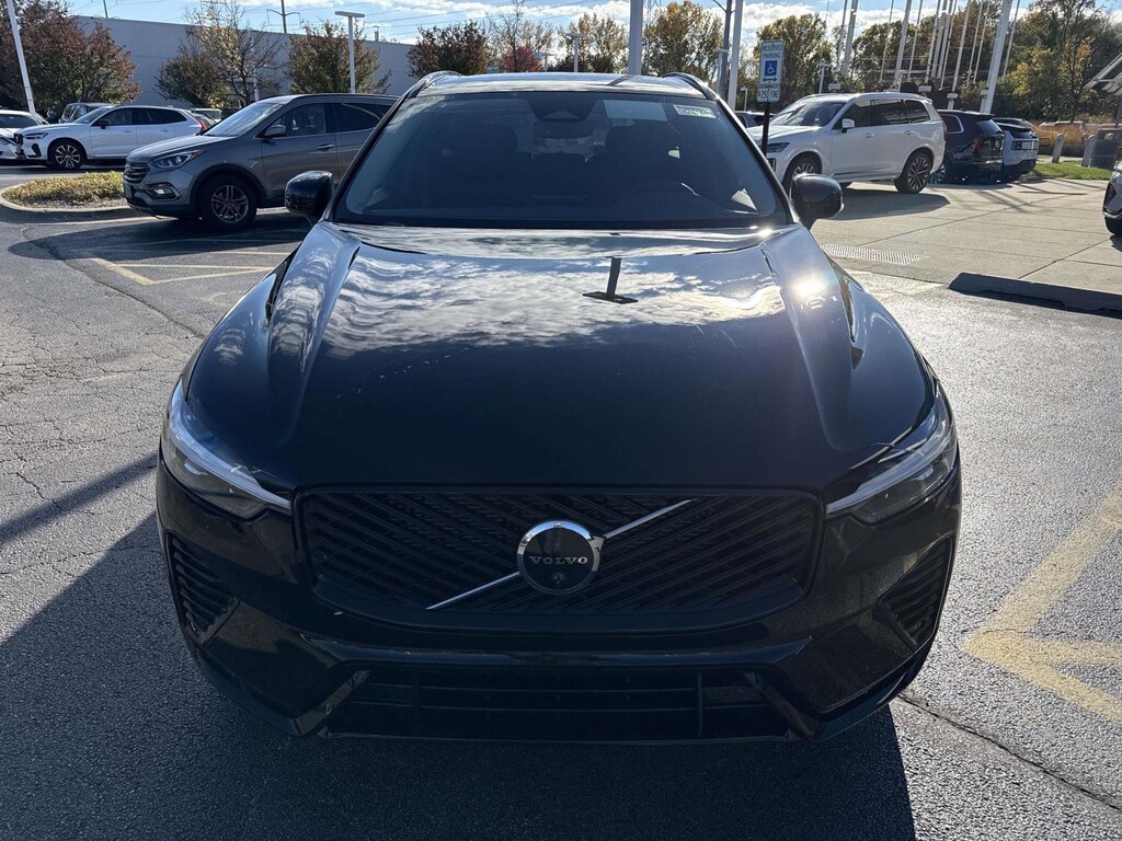 New 2026 Volvo XC60 B5 Plus SUV