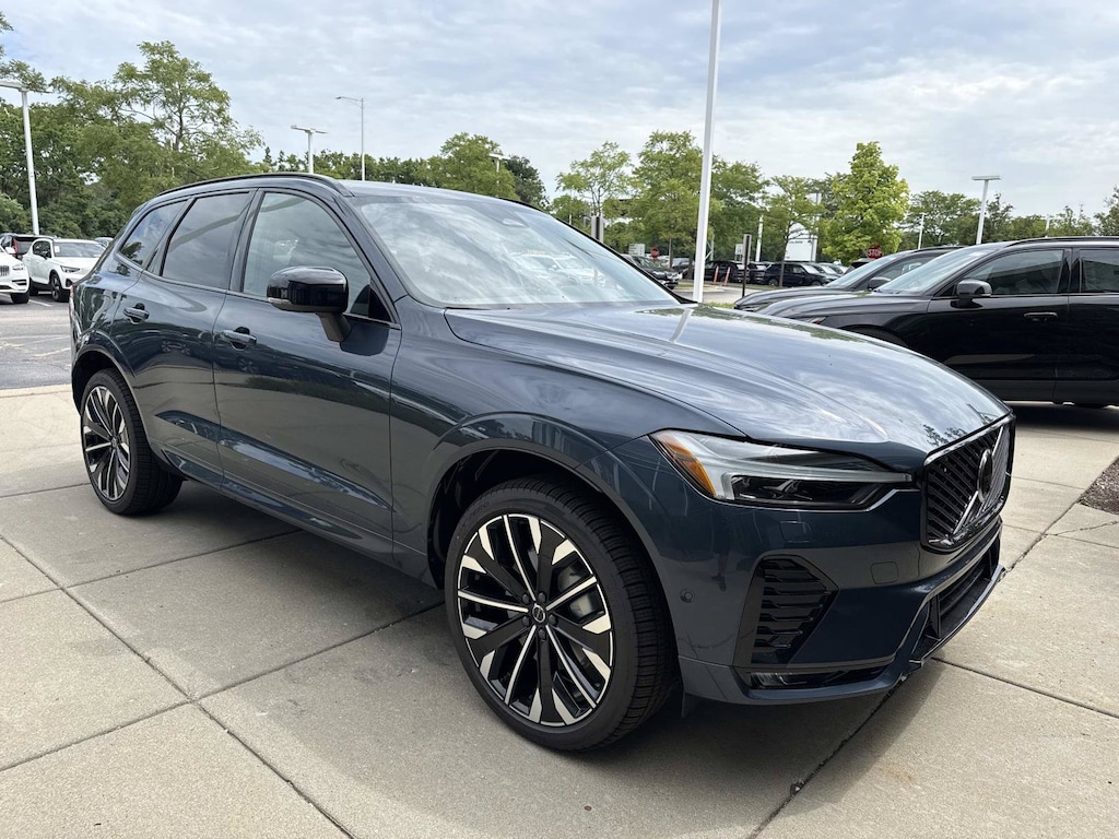 New 2026 Volvo XC60 B5 Ultra SUV