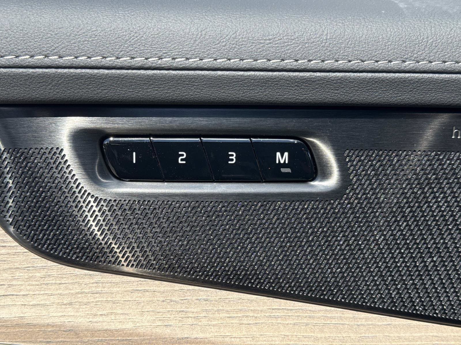 2026 Volvo XC90 Ultra - Photo 19