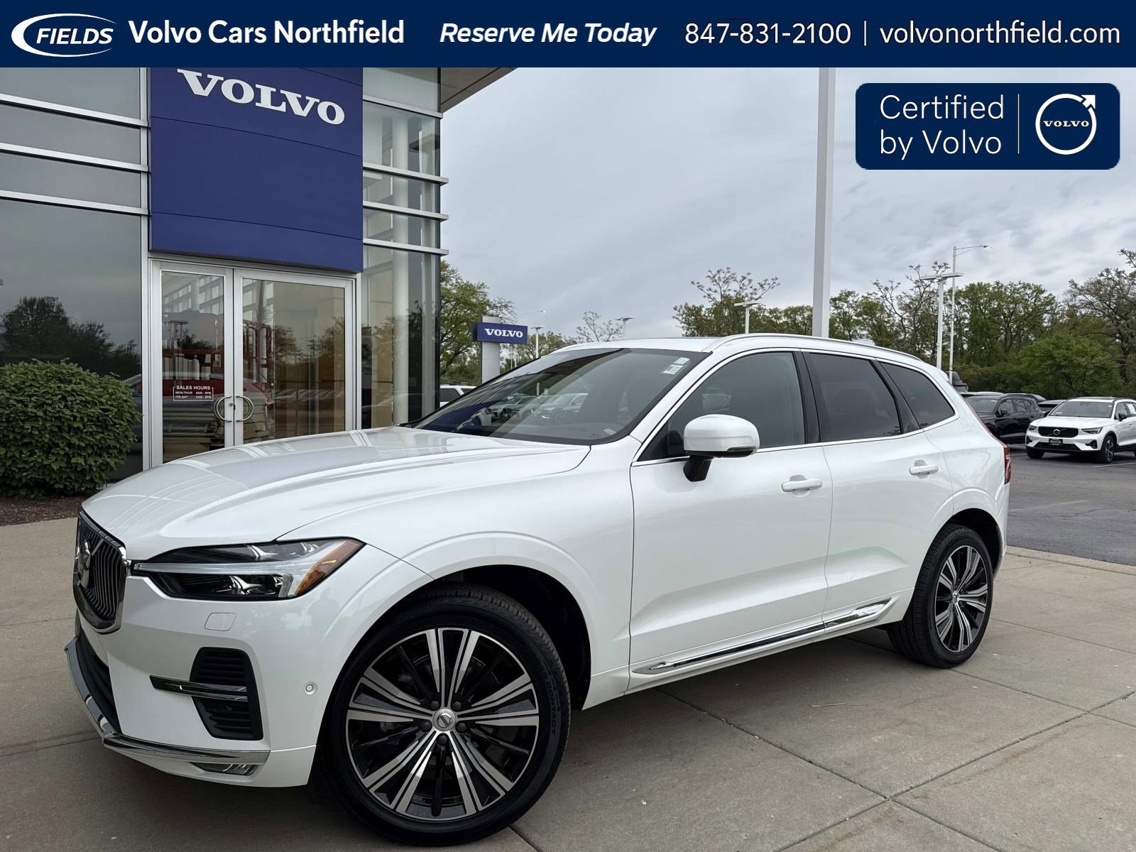 2023 Volvo XC60 B5 Plus Bright Theme AWD's photo