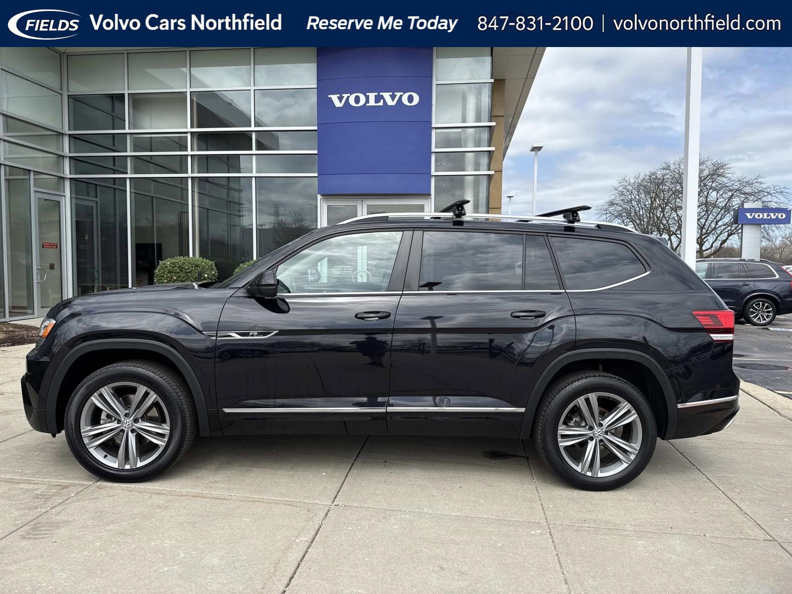 Used 2018 Volkswagen Atlas SEL with VIN 1V2RR2CA0JC567529 for sale in Northfield, IL