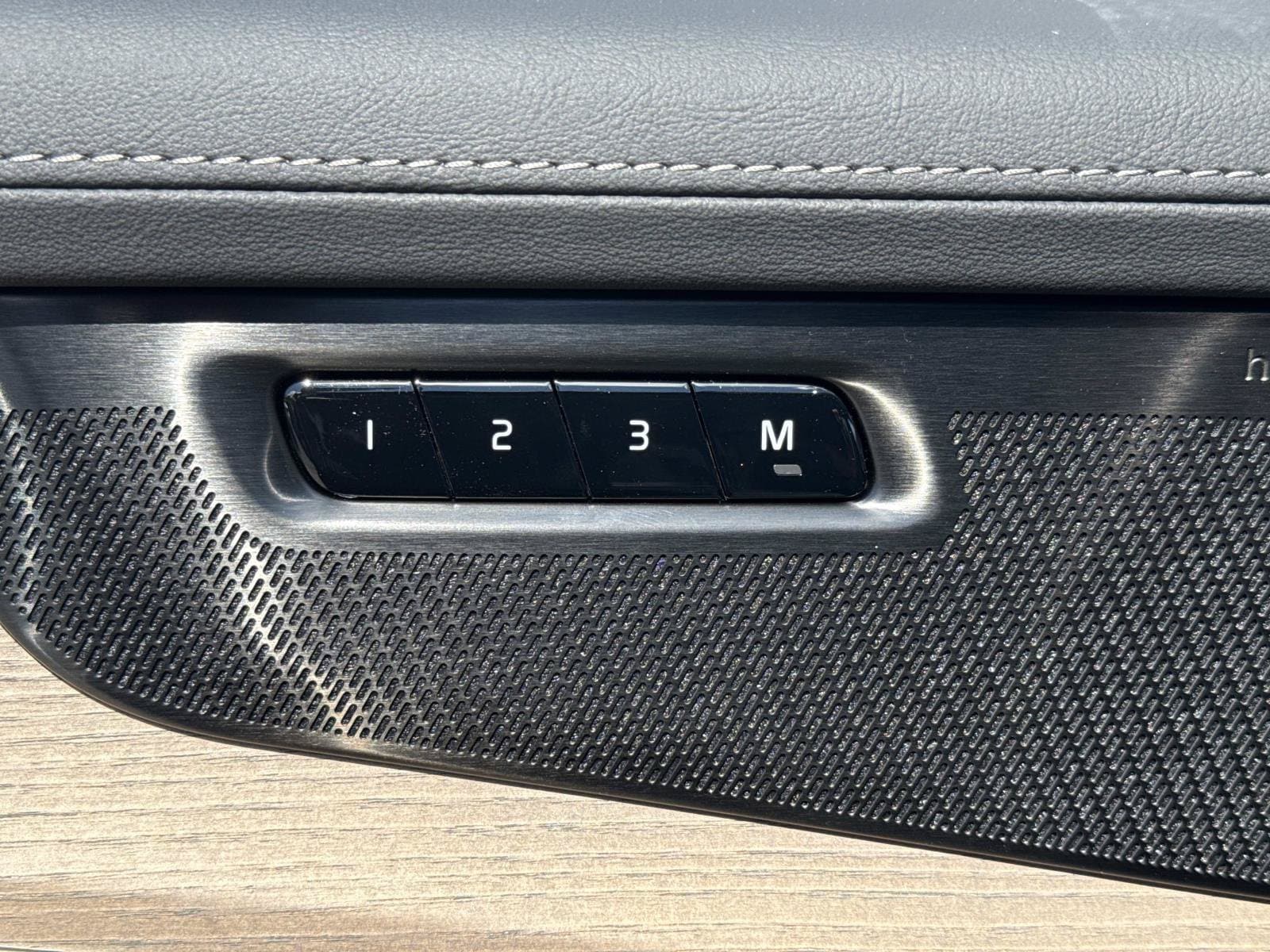 2026 Volvo XC90 Ultra - Photo 19