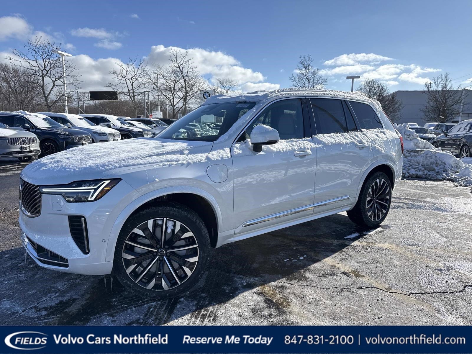 2026 Volvo XC90 Plus's photo