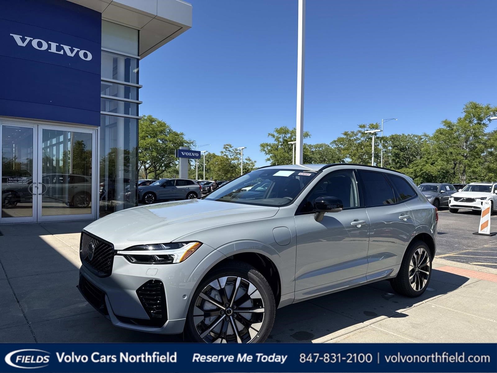 2026 Volvo XC60 T8 Plus Dark AWD's photo