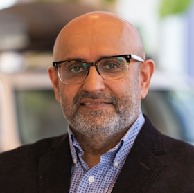 Staff member Raj Singh from ID_3bcadc7a3c6d