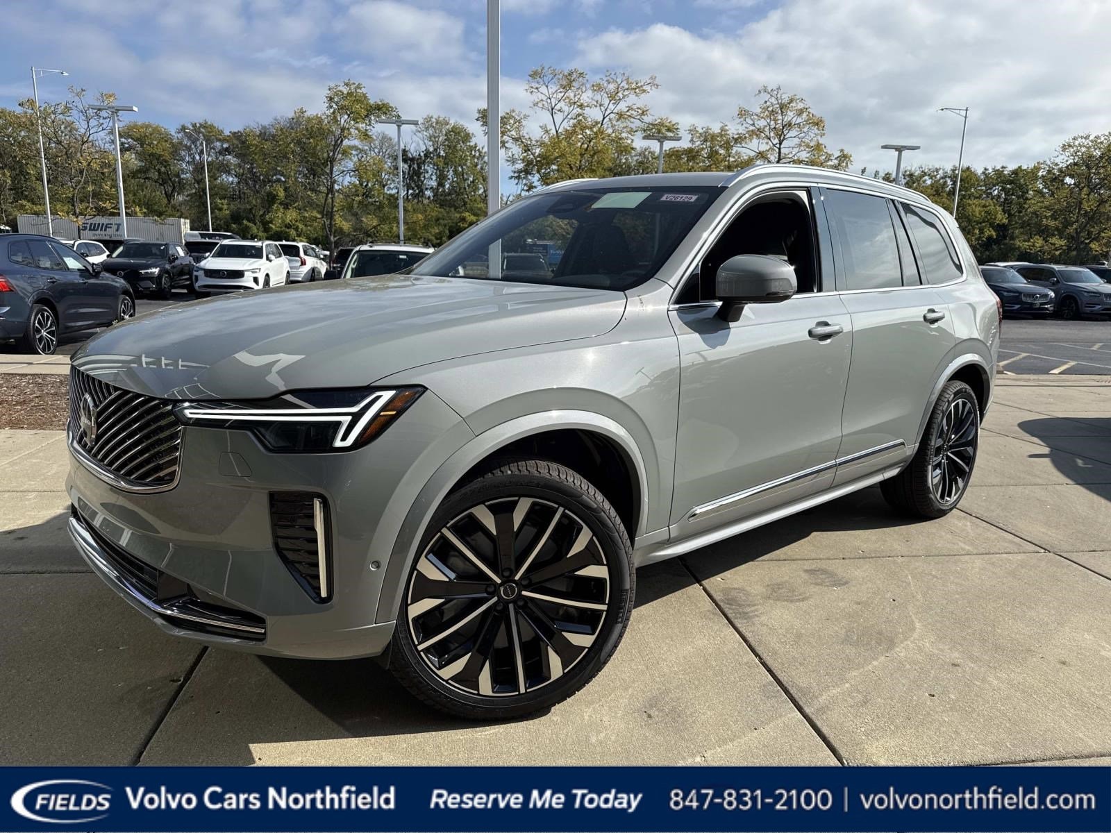 2026 Volvo XC90 Plus's photo