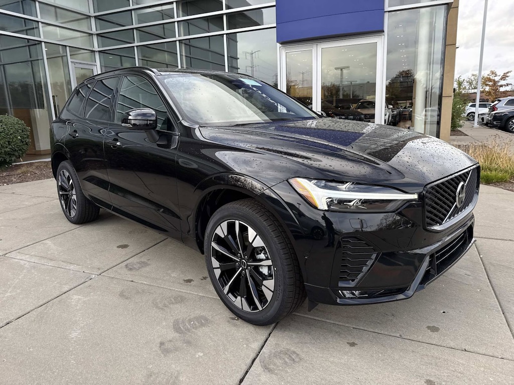 New 2026 Volvo XC60 B5 Plus SUV