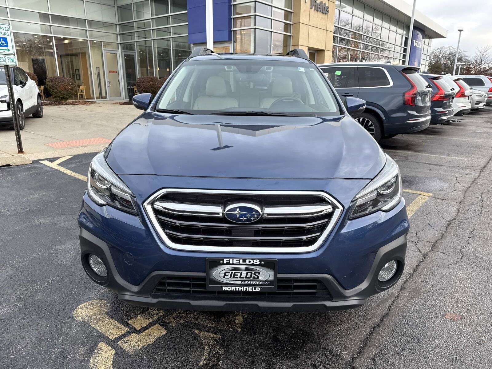 2019 Subaru Outback 3.6R Limited photo 2