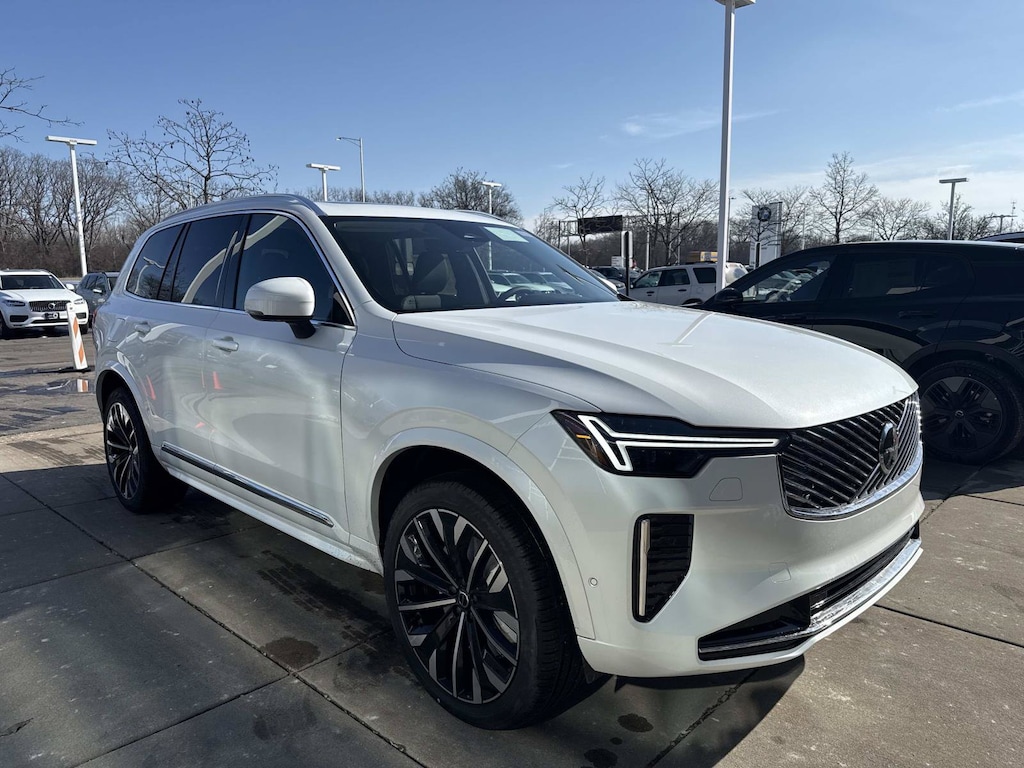 New 2026 Volvo XC90 B6 Plus 7-Seater SUV