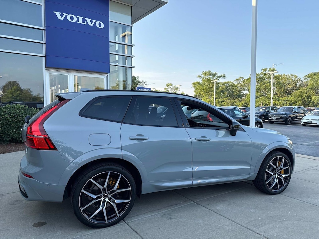 Certified 2025 Volvo XC60 plug-in hybrid T8 Polestar Engineered SUV