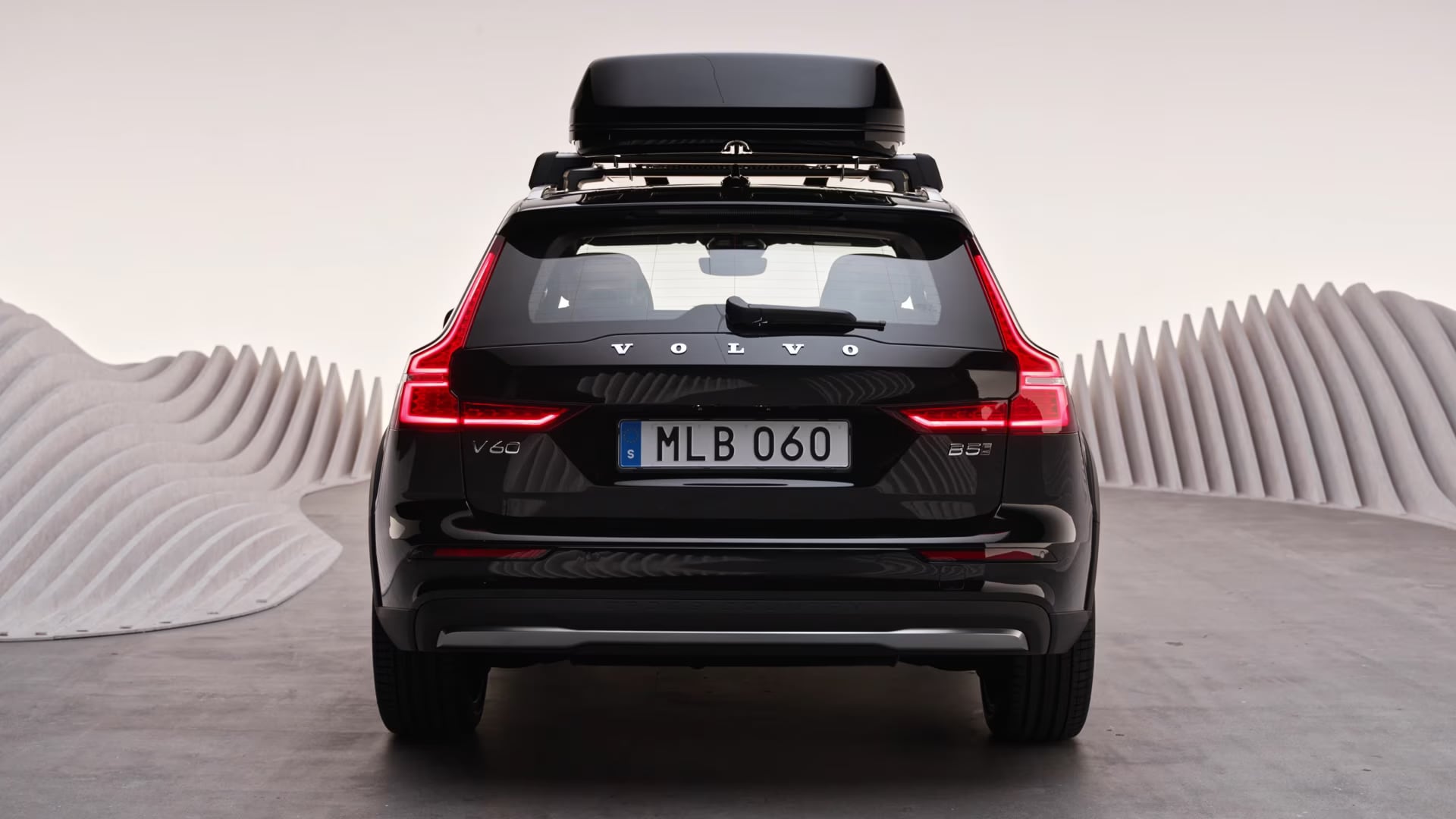 2024-volvo-v60-wagon-rear-roof-rack.png