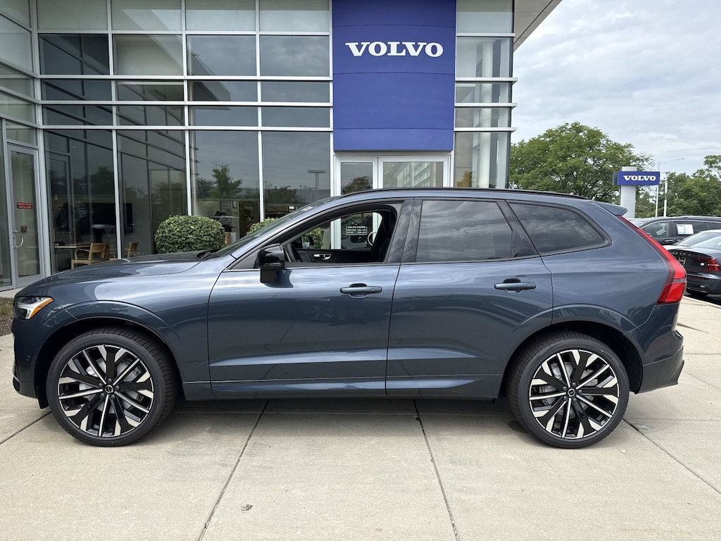 New 2026 Volvo XC60 B5 Ultra SUV