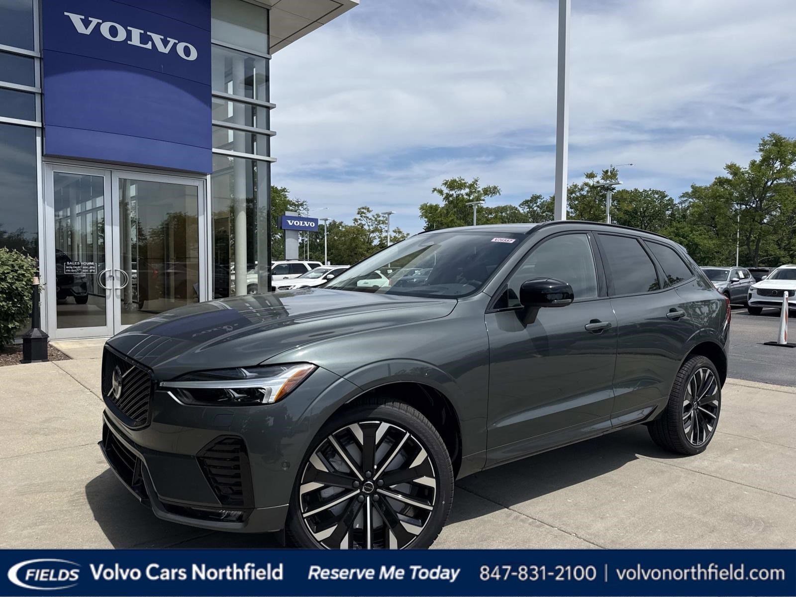2026 Volvo XC60 B5 Ultra Dark AWD's photo