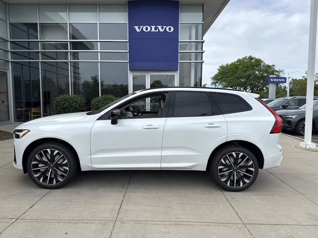 New 2026 Volvo XC60 B5 Ultra SUV