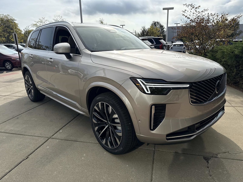 New 2026 Volvo XC90 B6 Plus 7-Seater SUV