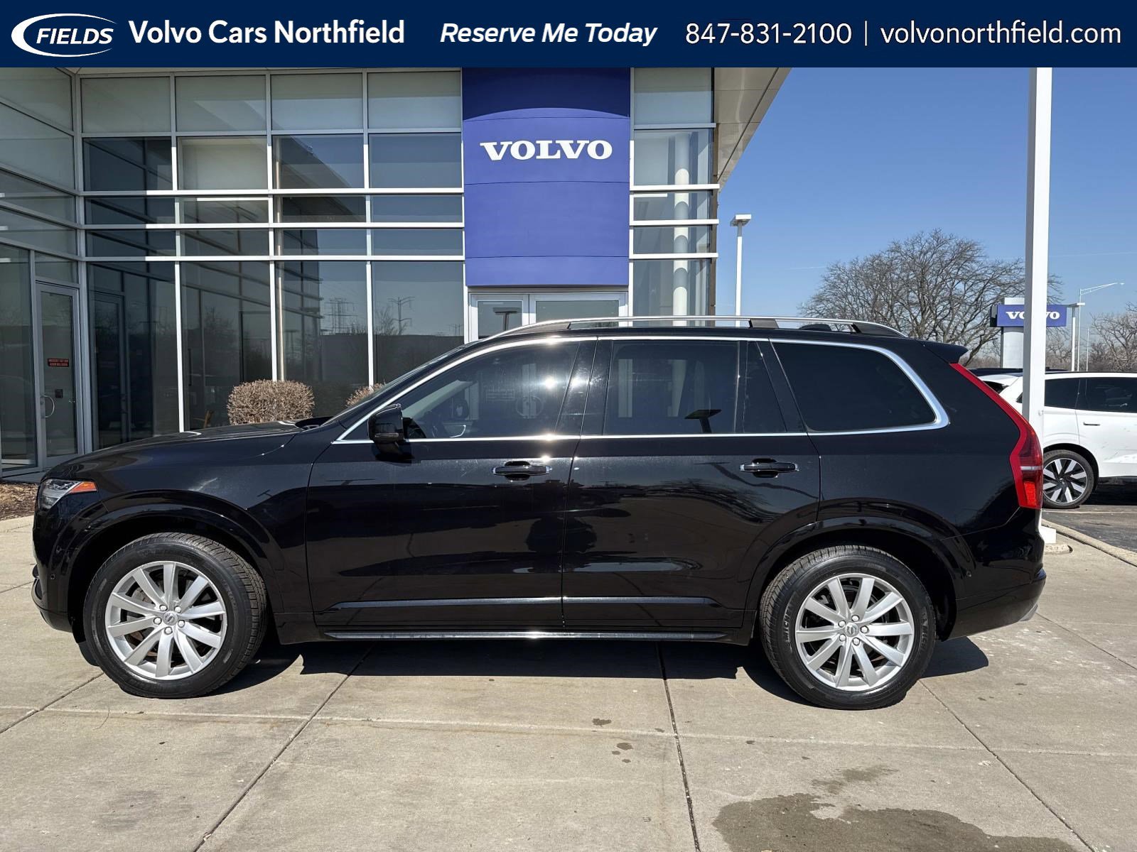 Used 2016 Volvo XC90 Momentum with VIN YV4A22PK3G1044464 for sale in Northfield, IL