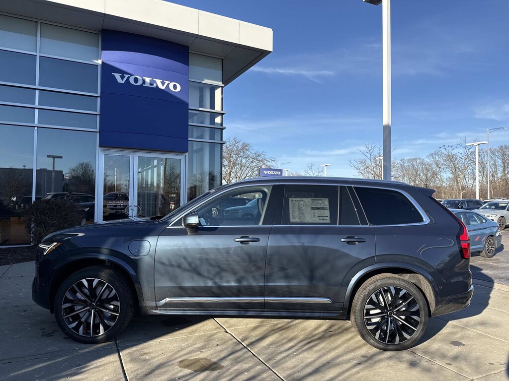 New 2026 Volvo XC90 plug-in hybrid T8 Plus 7-Seater SUV