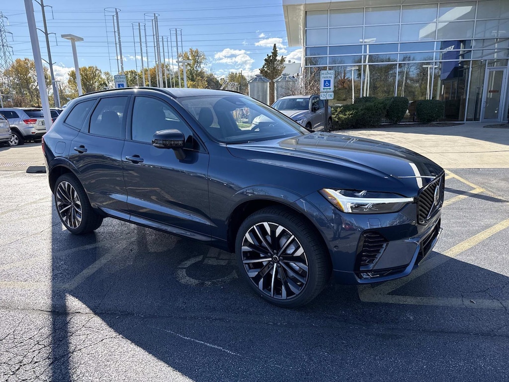 New 2026 Volvo XC60 B5 Ultra SUV