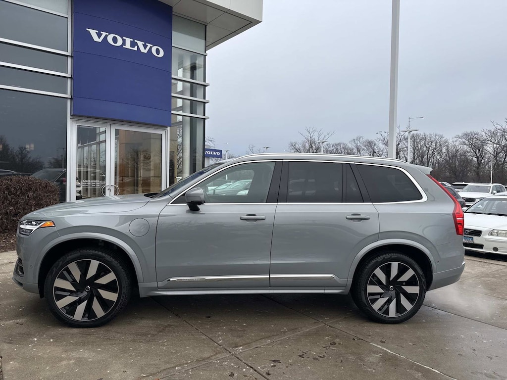 Certified 2024 Volvo XC90 plug-in hybrid T8 Plus Bright Theme 7 Passenger SUV