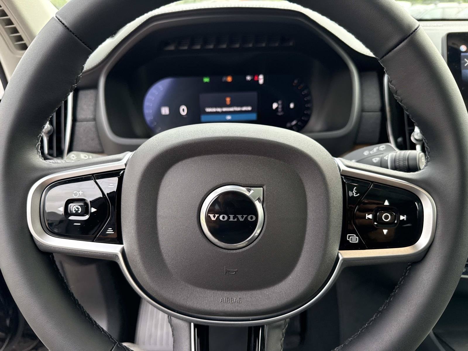 2026 Volvo XC90 Plus - Photo 29