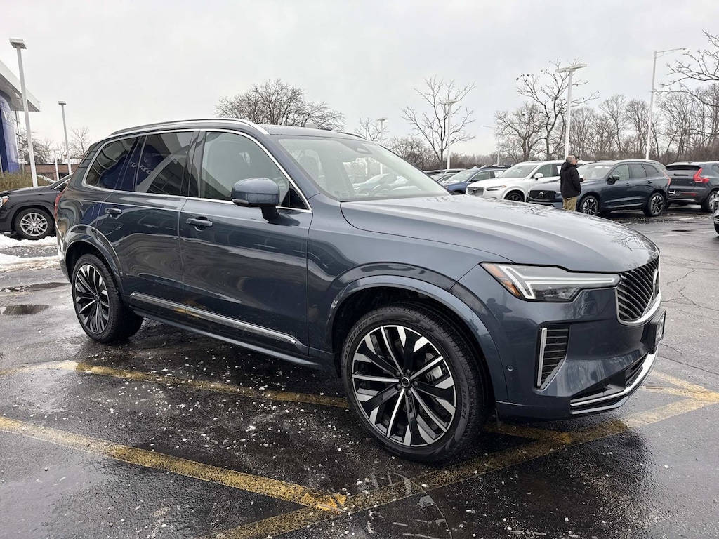 Certified 2025 Volvo XC90 B6 Plus 7-Seater SUV