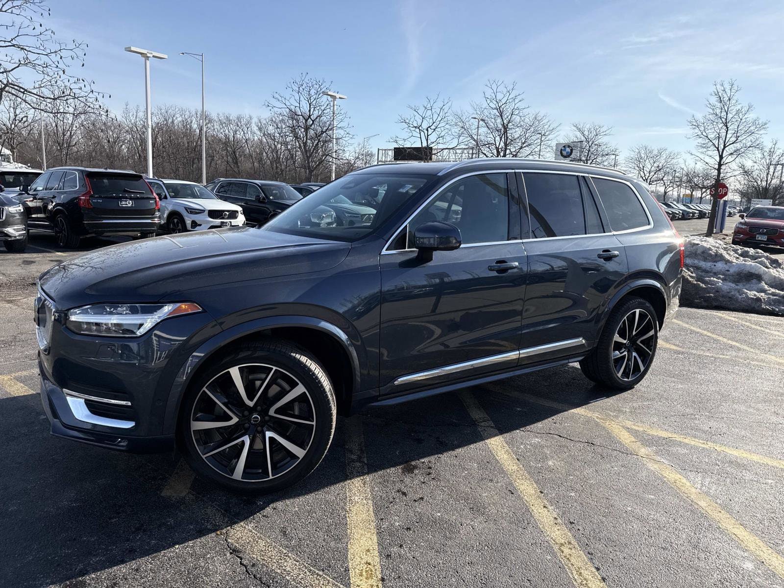 2023 Volvo XC90 Plus's photo