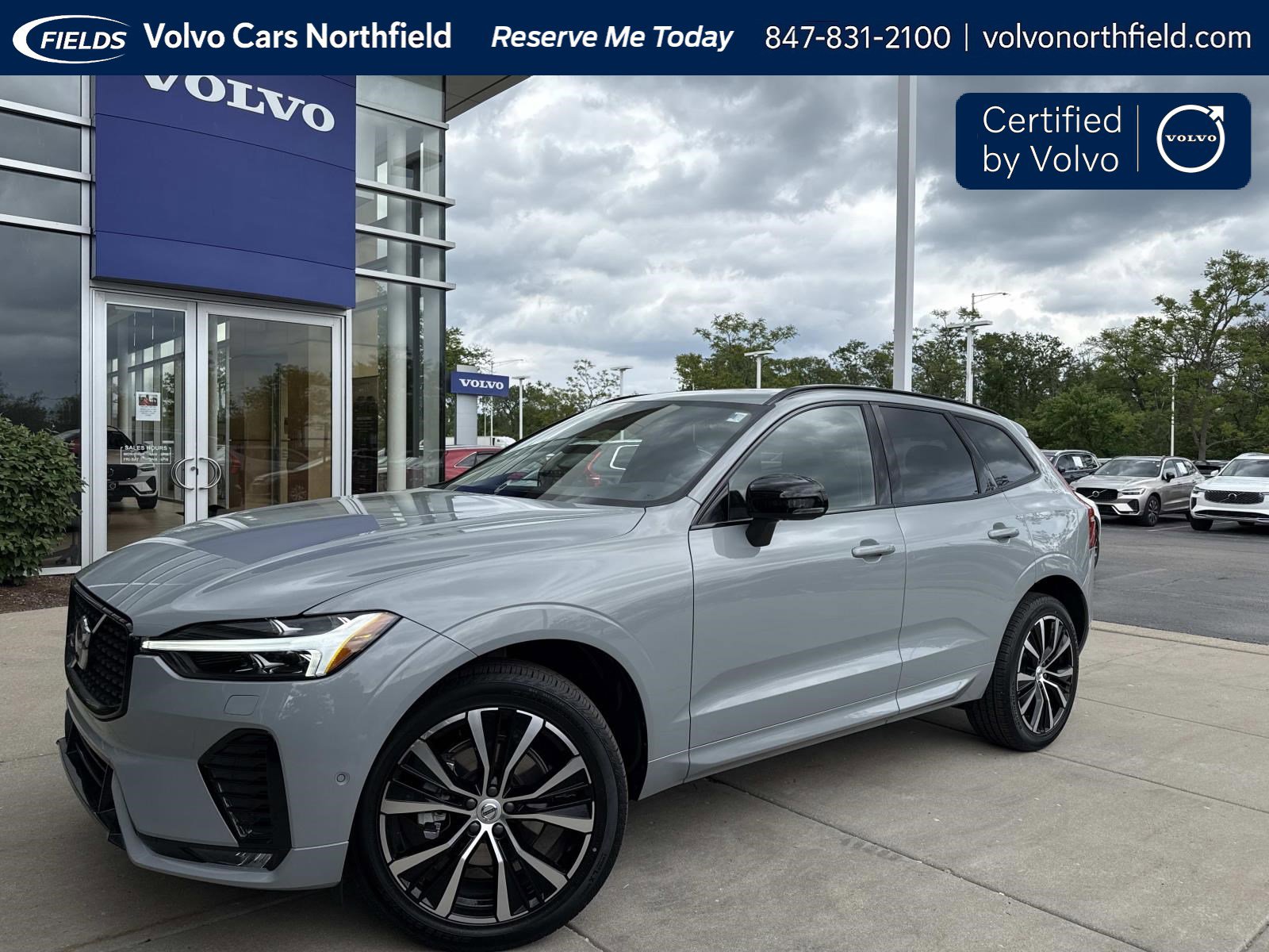 2025 Volvo XC60 B5 Plus Dark AWD's photo