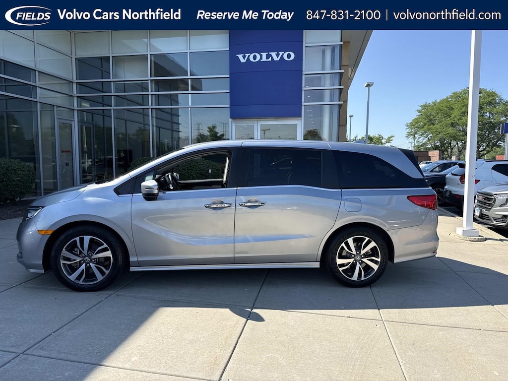 Used 2023 Honda Odyssey Touring Van