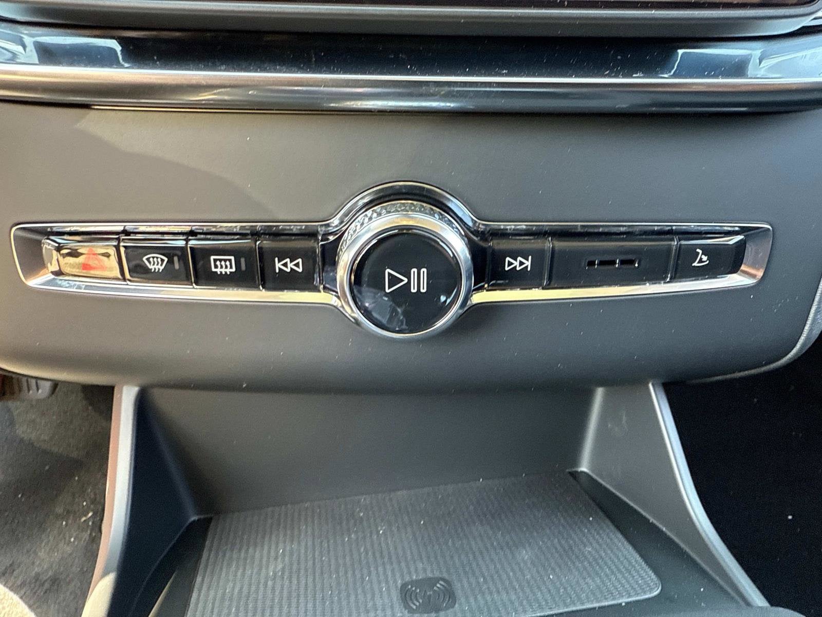 2026 Volvo XC90 Ultra - Photo 26