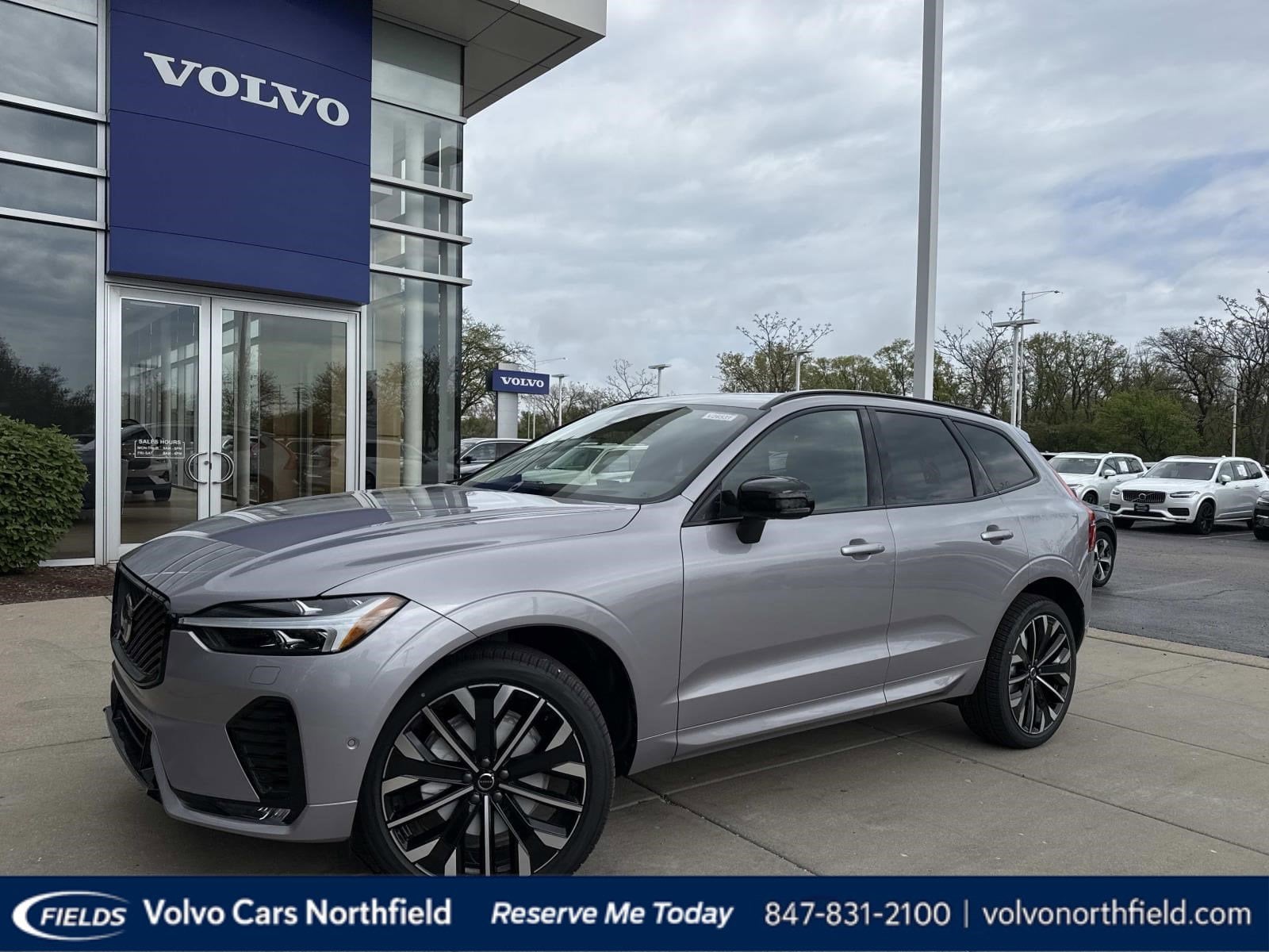 2026 Volvo XC60 B5 Ultra Dark AWD's photo