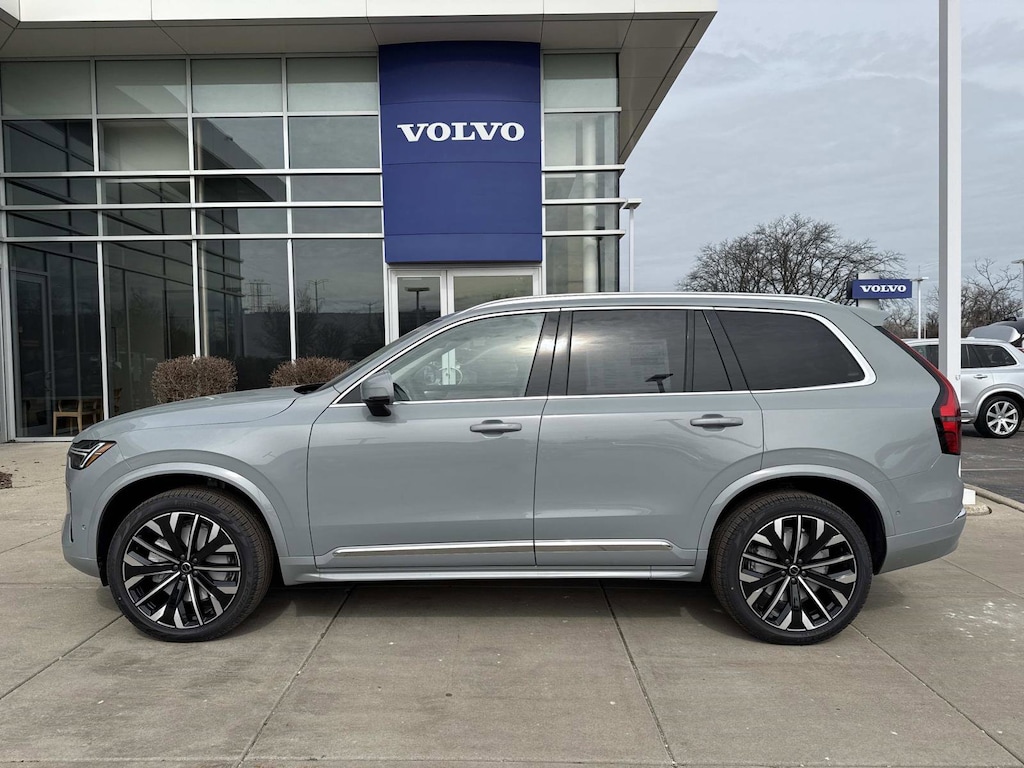 New 2026 Volvo XC90 B6 Plus 7-Seater SUV
