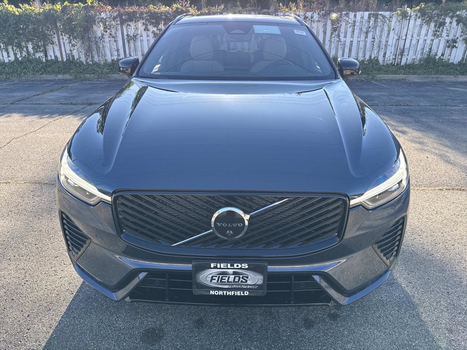 2026 Volvo XC60 B5 Plus photo 2