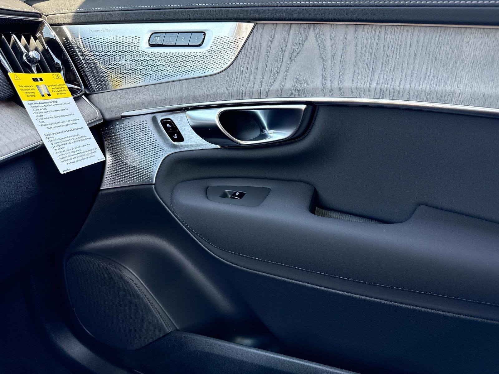 2026 Volvo XC90 Ultra - Photo 23