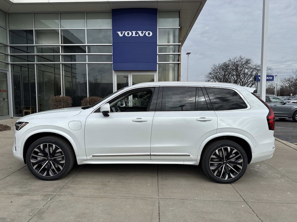 New 2026 Volvo XC90 plug-in hybrid T8 Ultra 7-Seater SUV