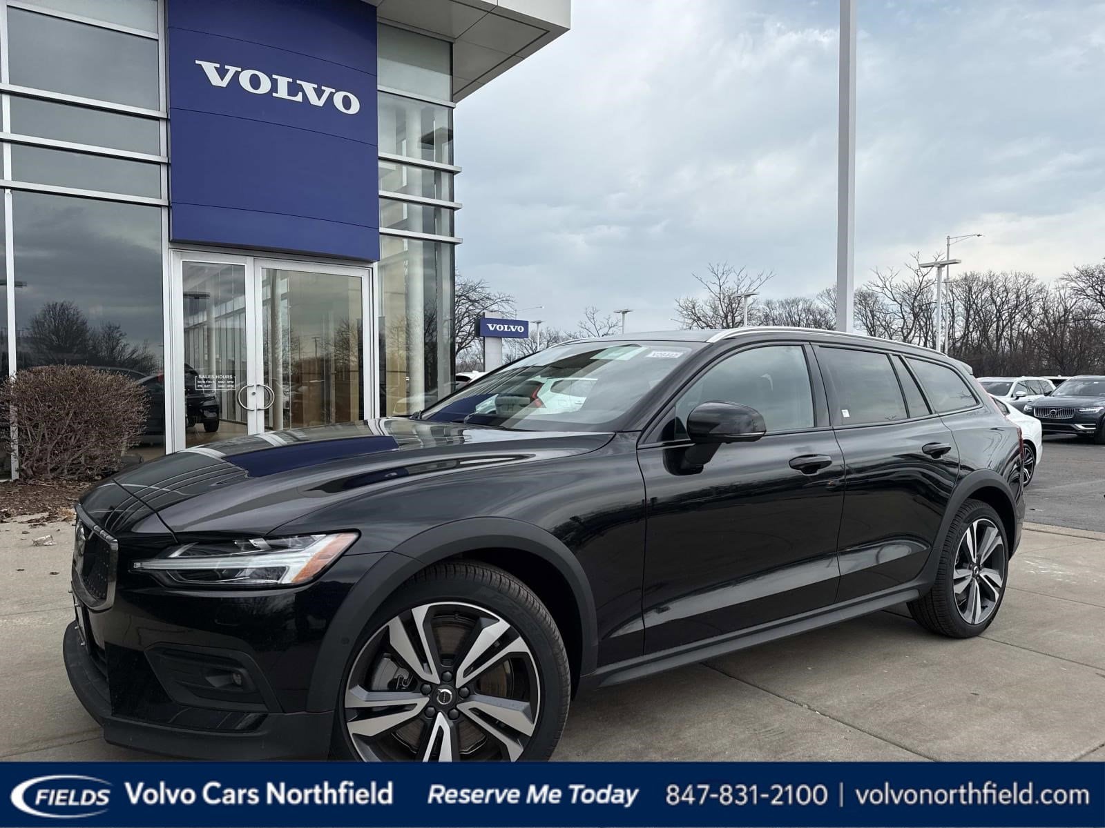 2026 Volvo V60 Cross Country B5 Plus AWD's photo