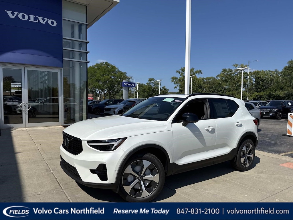New 2026 Volvo XC40 B5 Plus SUV