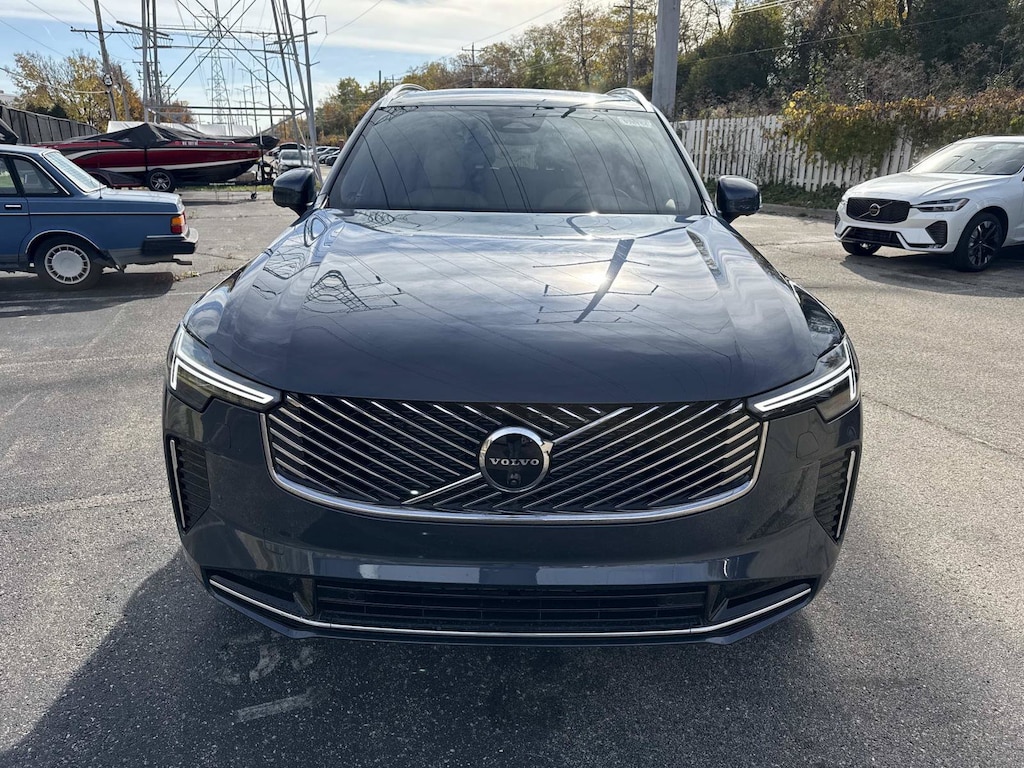 New 2026 Volvo XC90 B6 Plus 7-Seater SUV