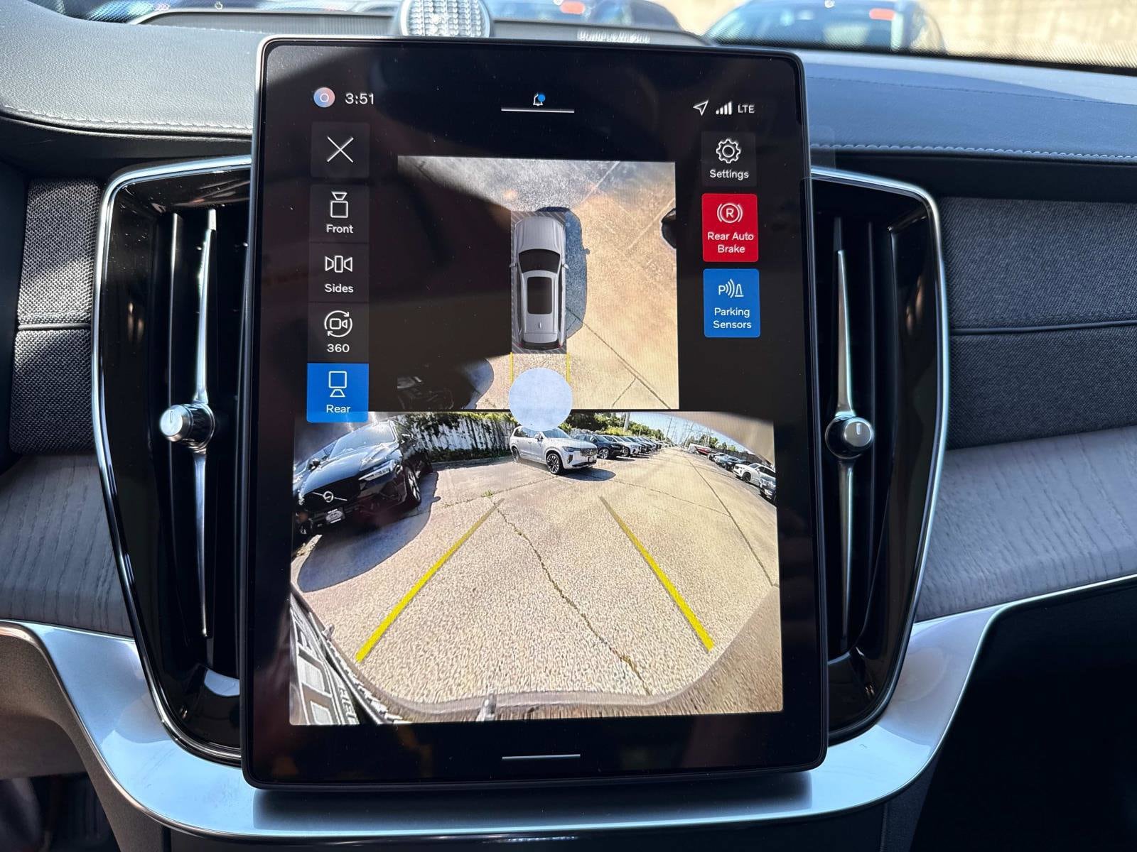 2026 Volvo XC90 Ultra - Photo 25