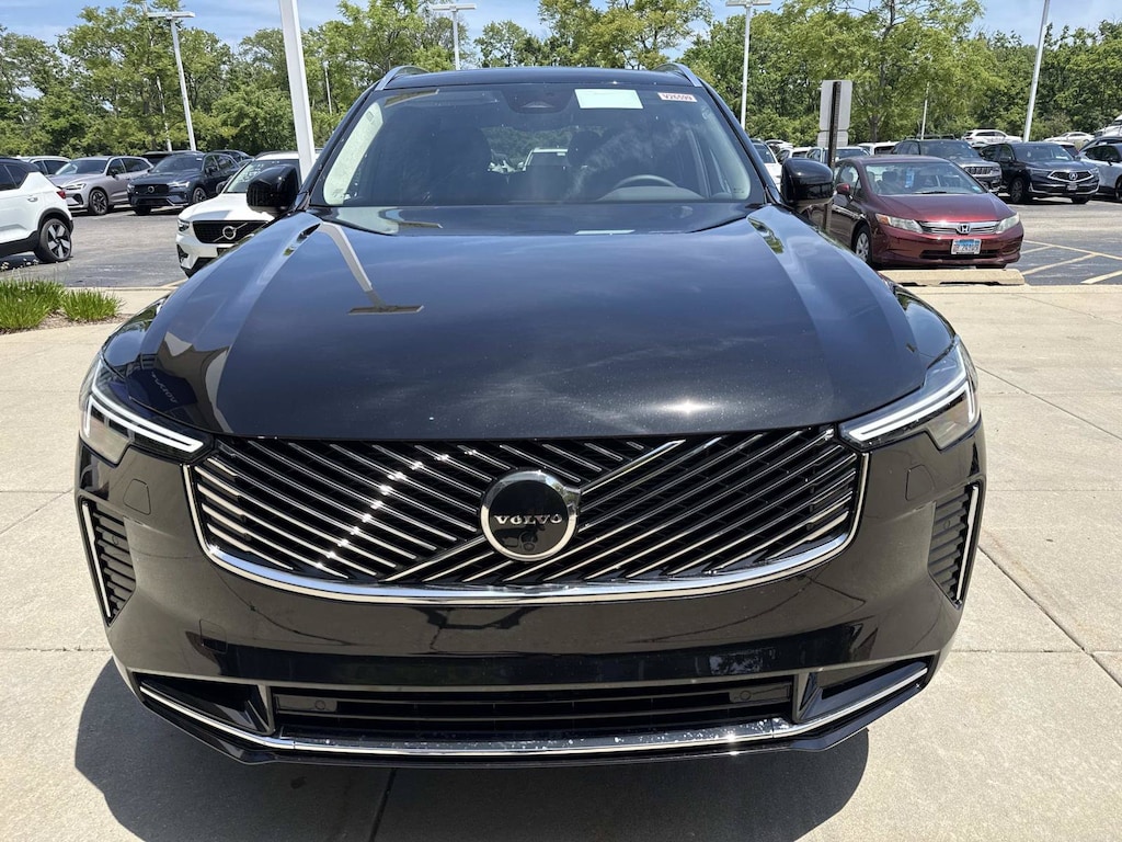 New 2026 Volvo XC90 plug-in hybrid T8 Plus 7-Seater SUV