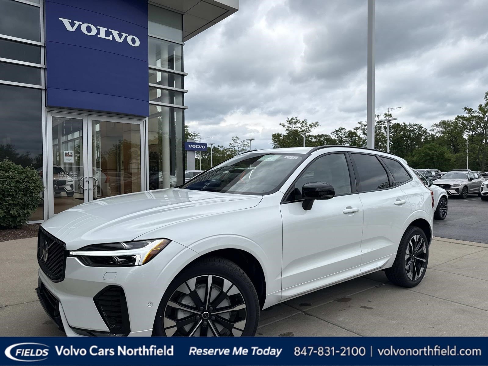 2026 Volvo XC60 B5 Plus Dark AWD's photo