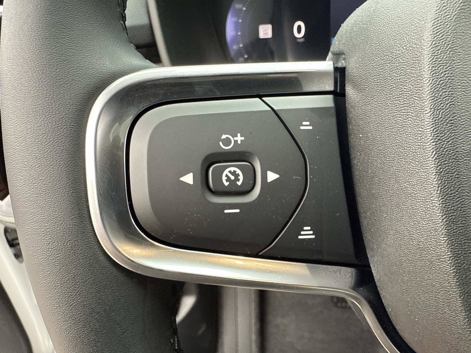 2026 Volvo XC40 Ultra - Photo 35