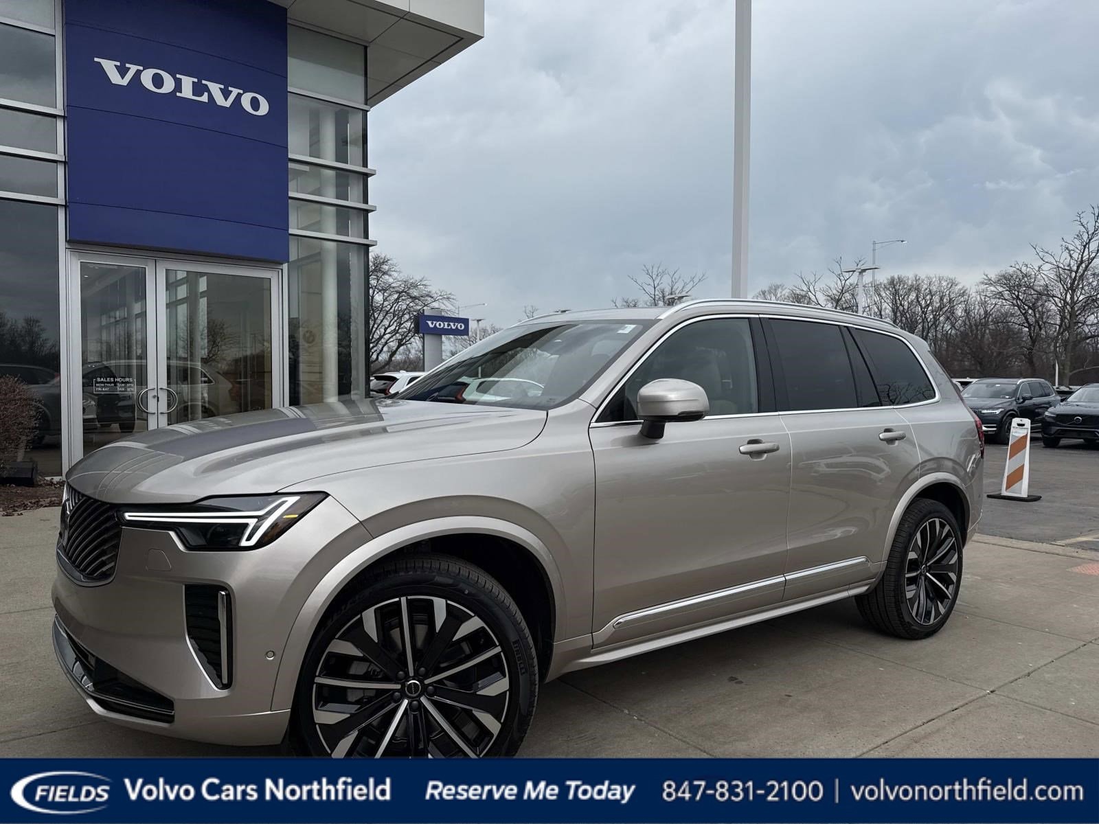 2026 Volvo XC90 B5 Plus Bright 4WD's photo