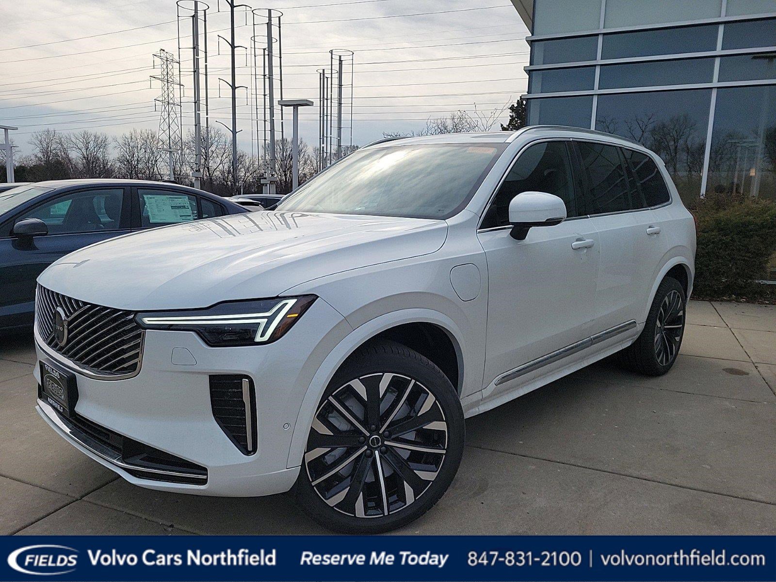 2025 Volvo XC90 Plus's photo